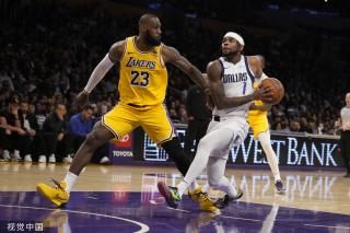 理球时更加 理球时更加