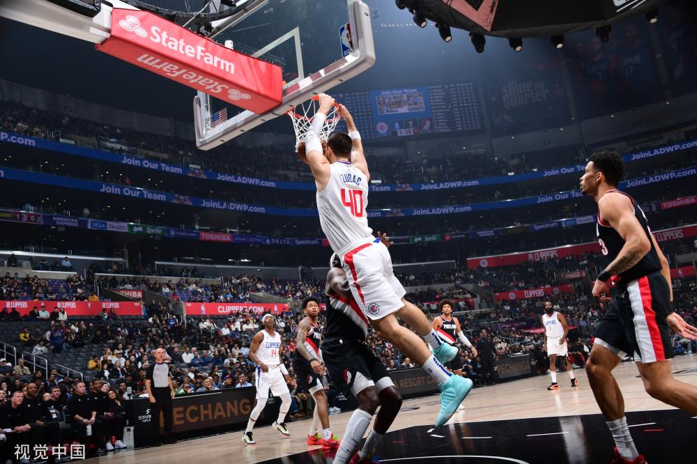 促使我们反 促使我们反