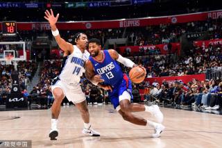 他们主要依 他们主要依