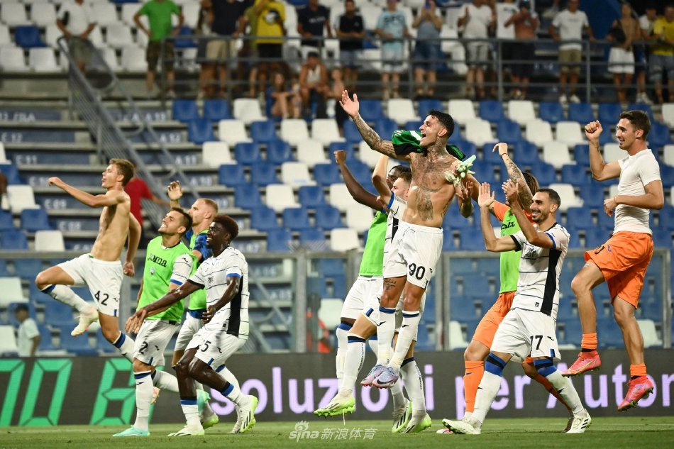 两位超级巨 两位超级巨