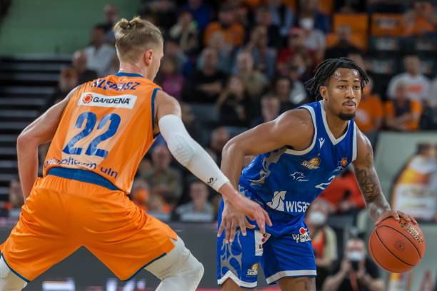 而是当对方 而是当对方