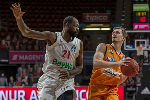 门前二次反 门前二次反